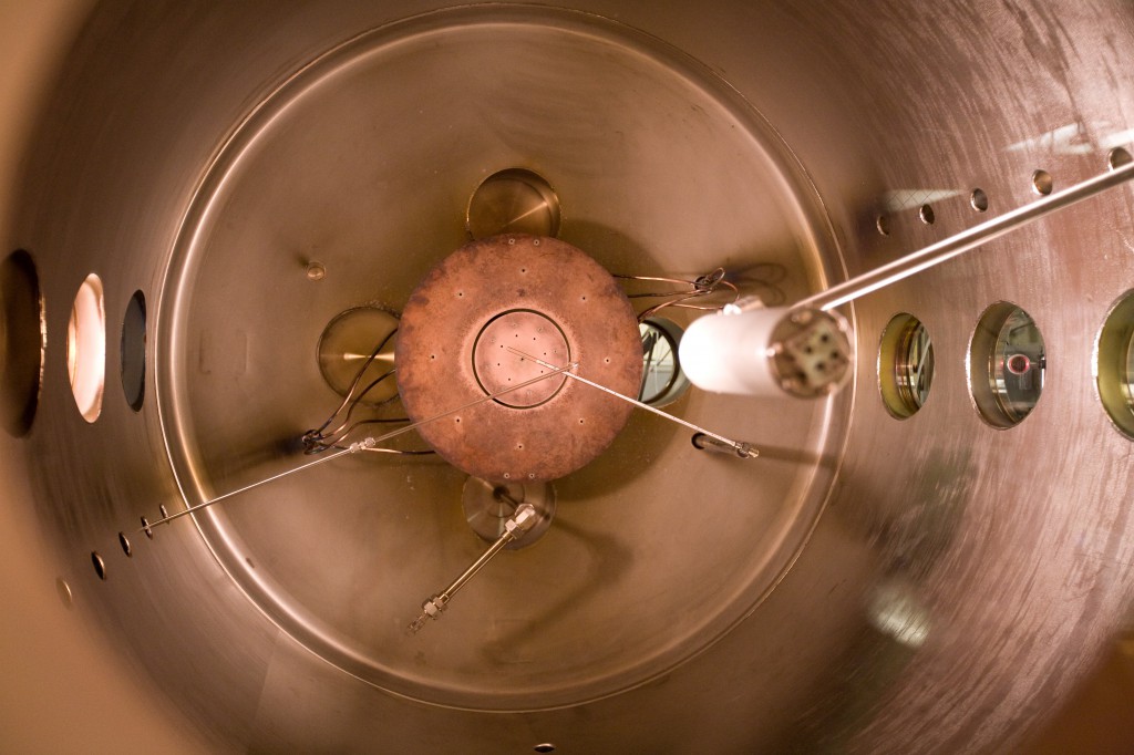 Inside the Plasma Vacuum Chamber Caltech Bellan Plasma Lab on Dave Bullock / eecue