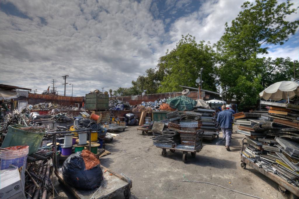 Metal Recycling Yard Scrap Yard HDR on Dave Bullock / eecue